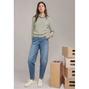 Wrap London Relaxed High Waisted Relaxed Stretch Tapered Jeans